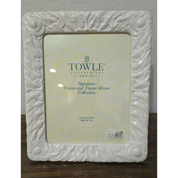 Towle Silversmiths White Ceramic 8x10 Signature Photo Frame With Elegant Embosse - Picture 3 of 7
